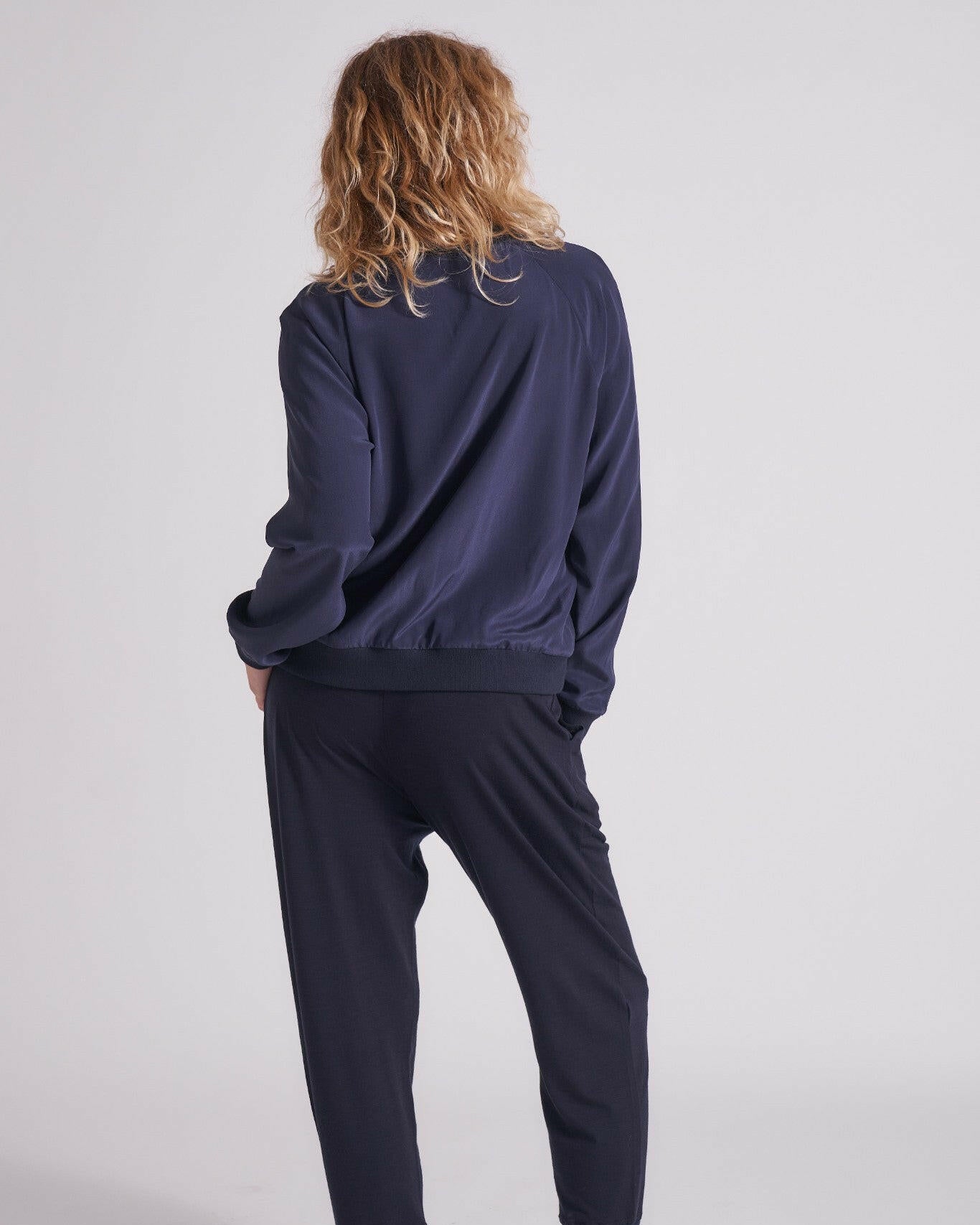 Vee Silk Sweatshirt.